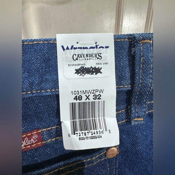 NWT Wrangler Cowboy Cut Relaxed Fit Jeans – 48x32 – Style 1031MWZPW – Dark Wash - Picture 4 of 7